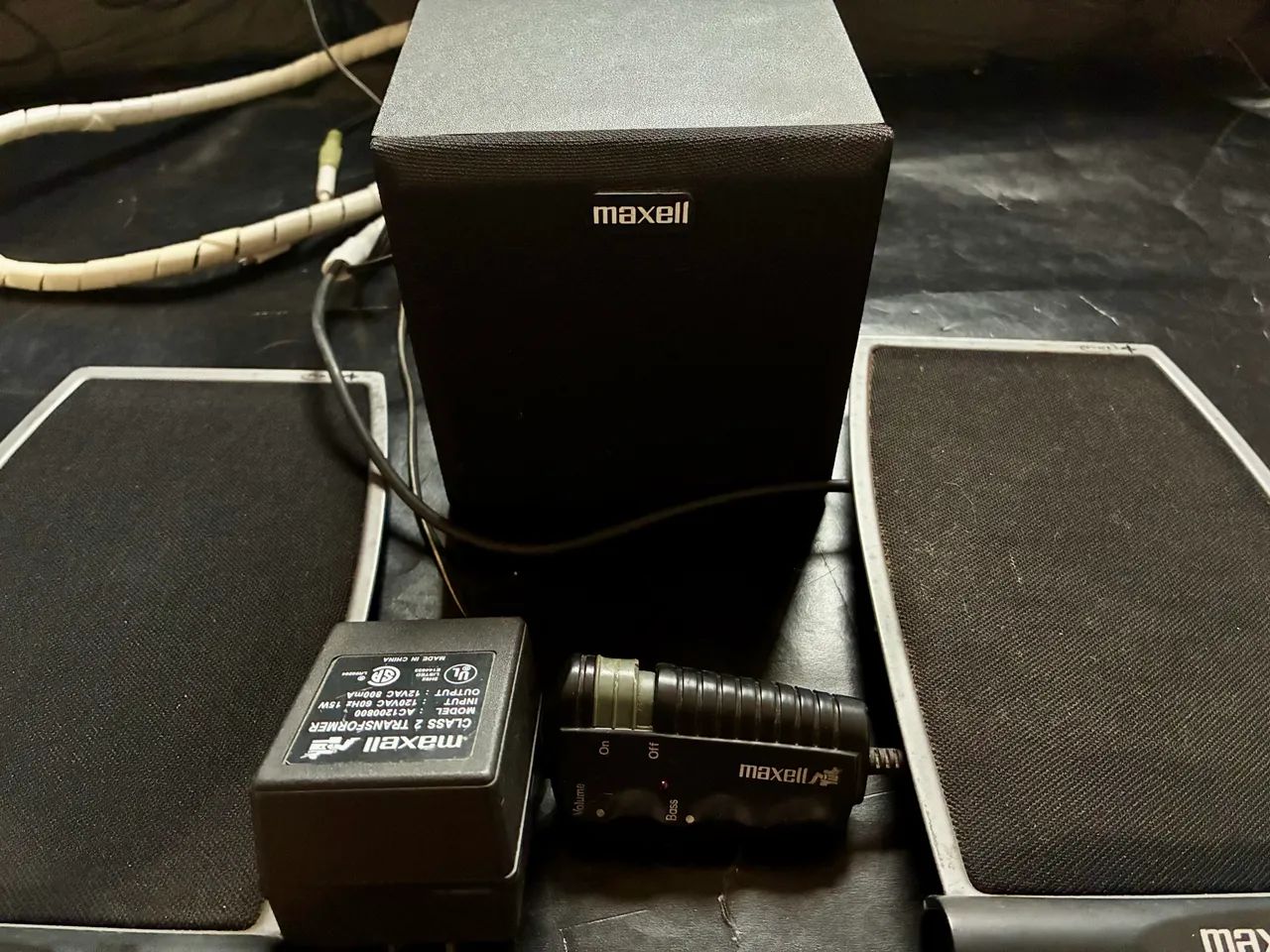 Caixas de Som Maxwell Hi-Fi Speaker System 