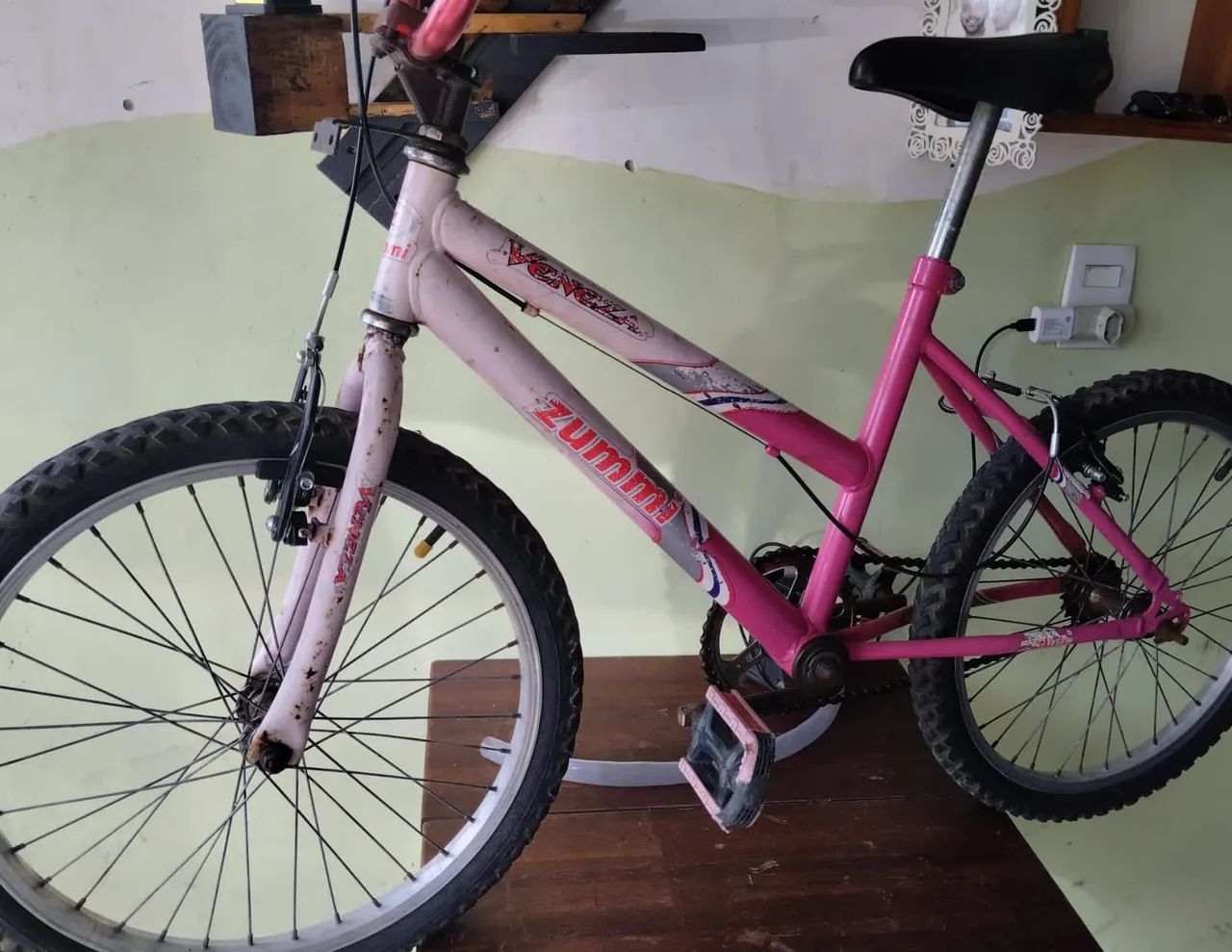 Bicicleta aro 24  300 reais aceito proposta 