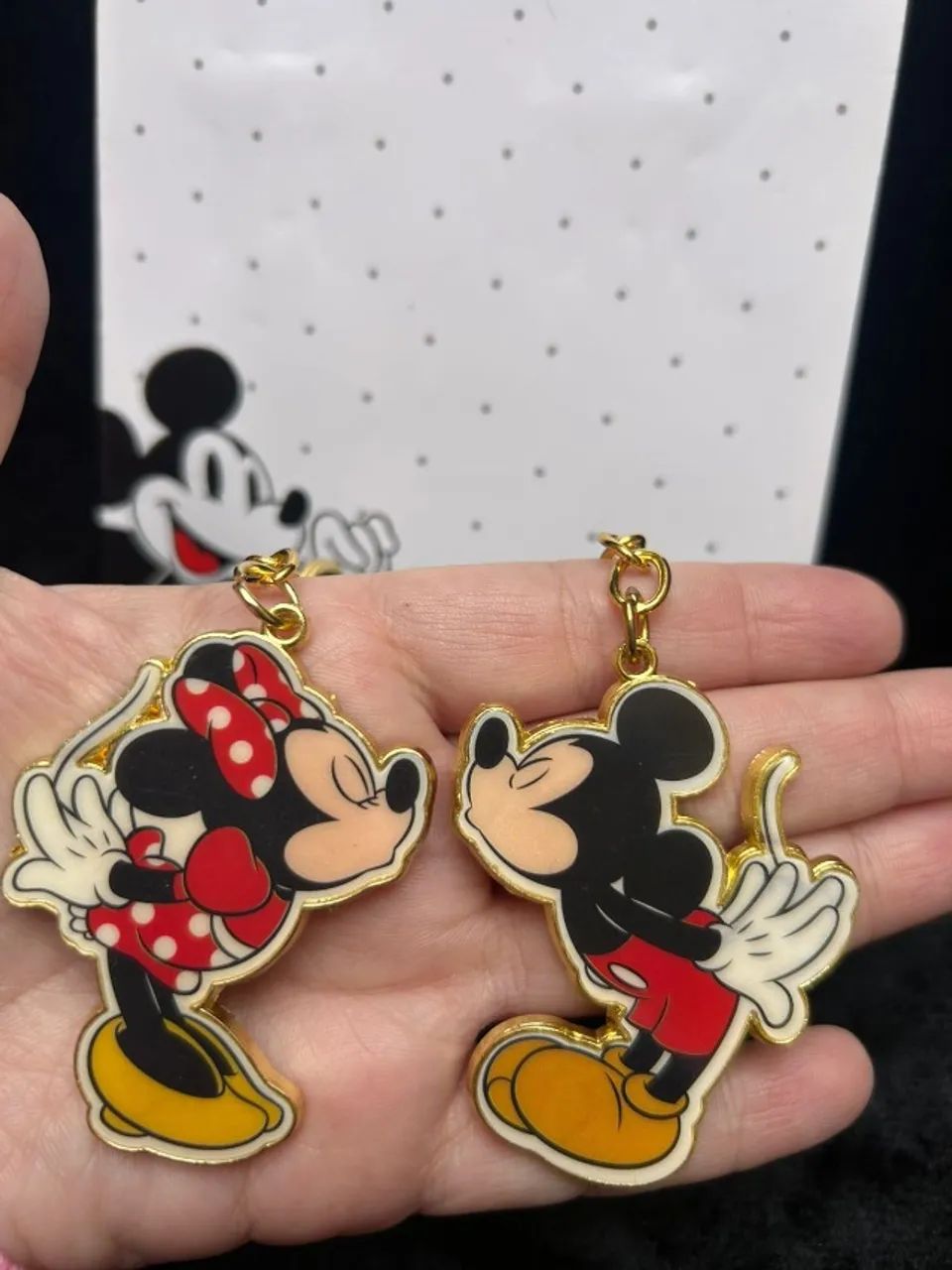 chaveiros mickey minnie beijando - disney - Foto 4