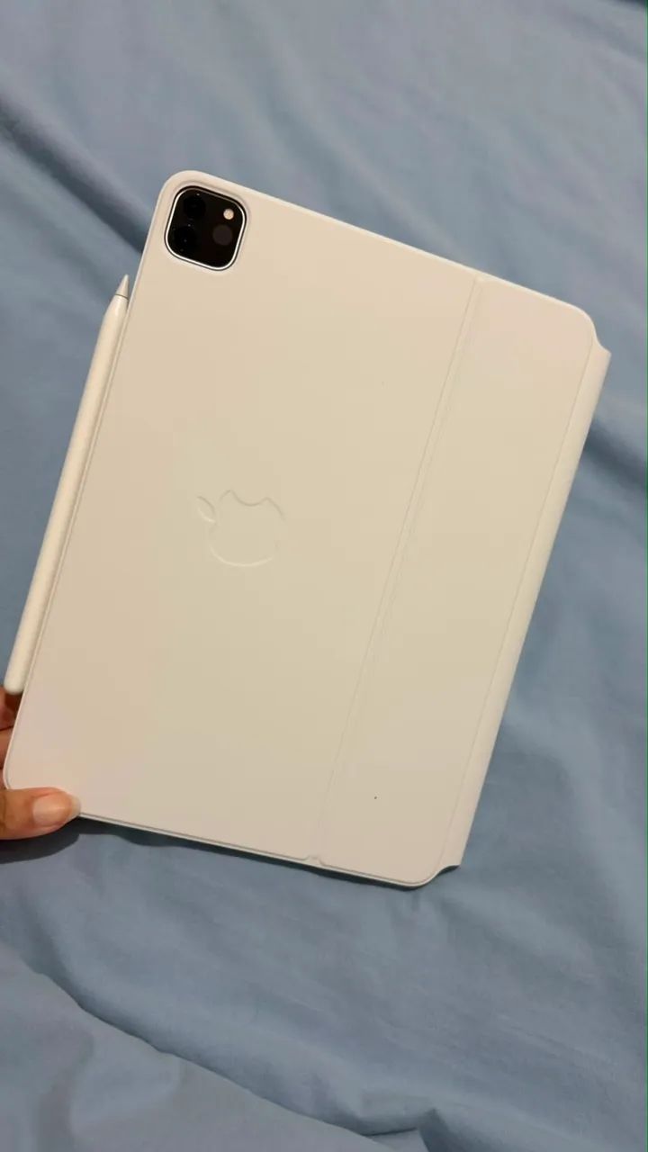 iPad Pro 11 4 geração - 256 GB + Magic Keyboard Original + Apple