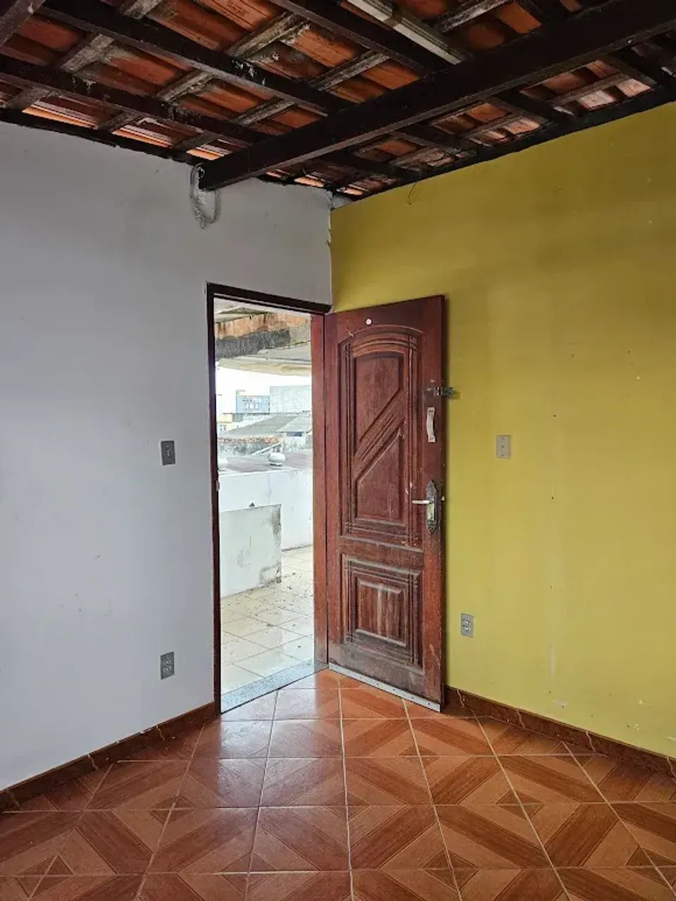 Prédio Nos Barris Com Ponto Comercial + 3 Apartamentos Oportunidade