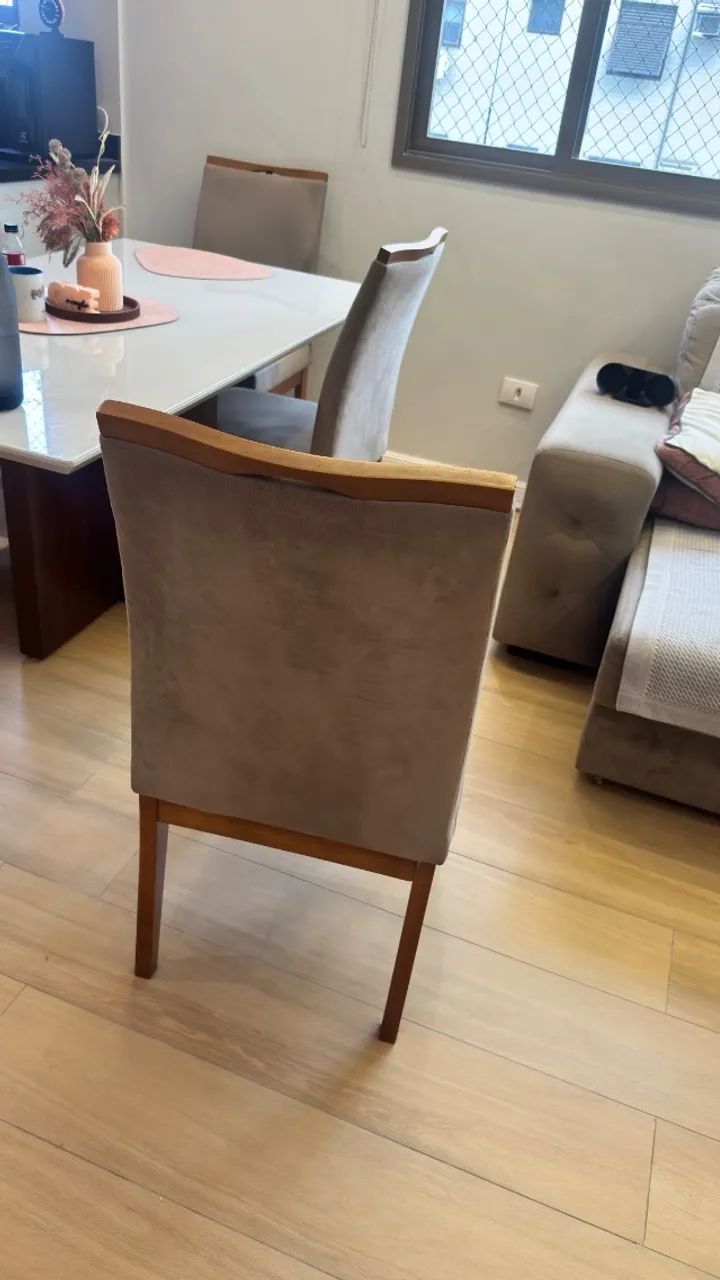6 cadeiras de jantar pra sala - Foto 2