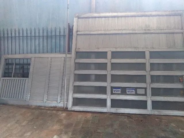 02 Portas em alumínio c/ vidros completos aramados,reforçadas,bom estado.Só mensagens OLX - Foto 3