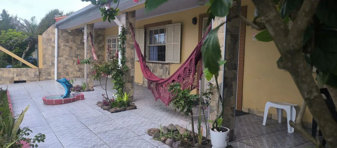Aluguel por temporada, Casa 3 Dormitório, Suíte e bem localizada  - Foto 2