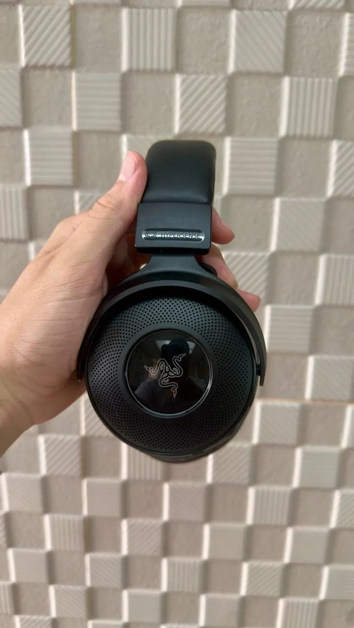 Headset Razer Kraken V3 Pro Wireless HyperSense - Foto 5
