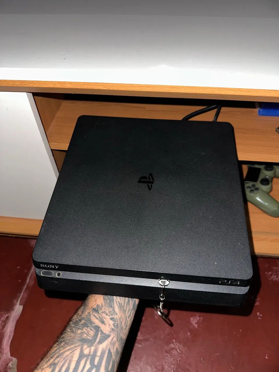 PS4 SLIM 1TB - Foto 2