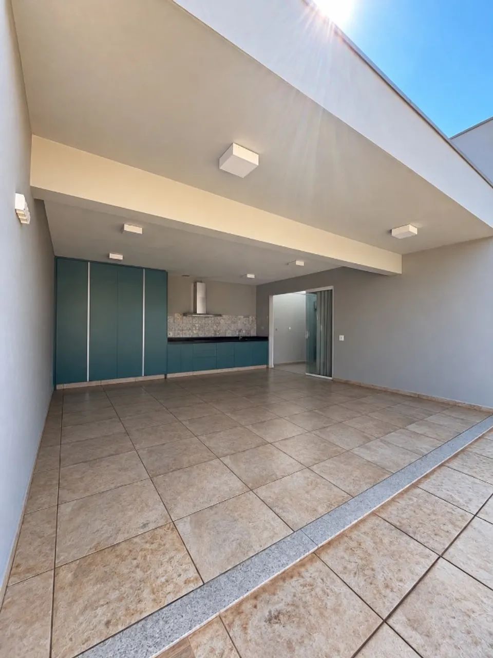 Casa em Araras, 3 quartos, Piscina, ampla garagem com área de lazer  - Foto 3
