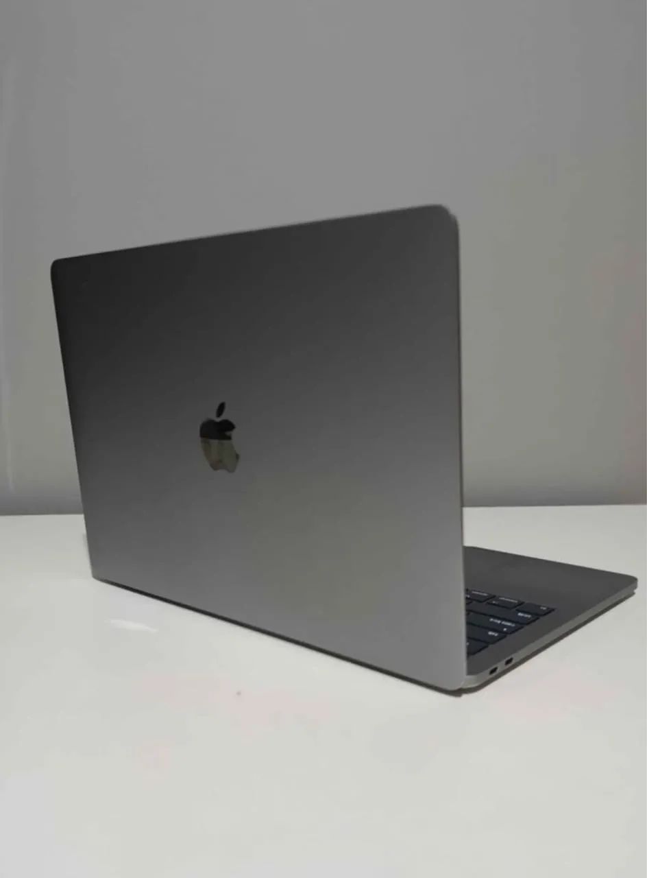 MacBook Pro 2017 13 Polegadas 8GB RAM / 256GB - Notebooks - Centro