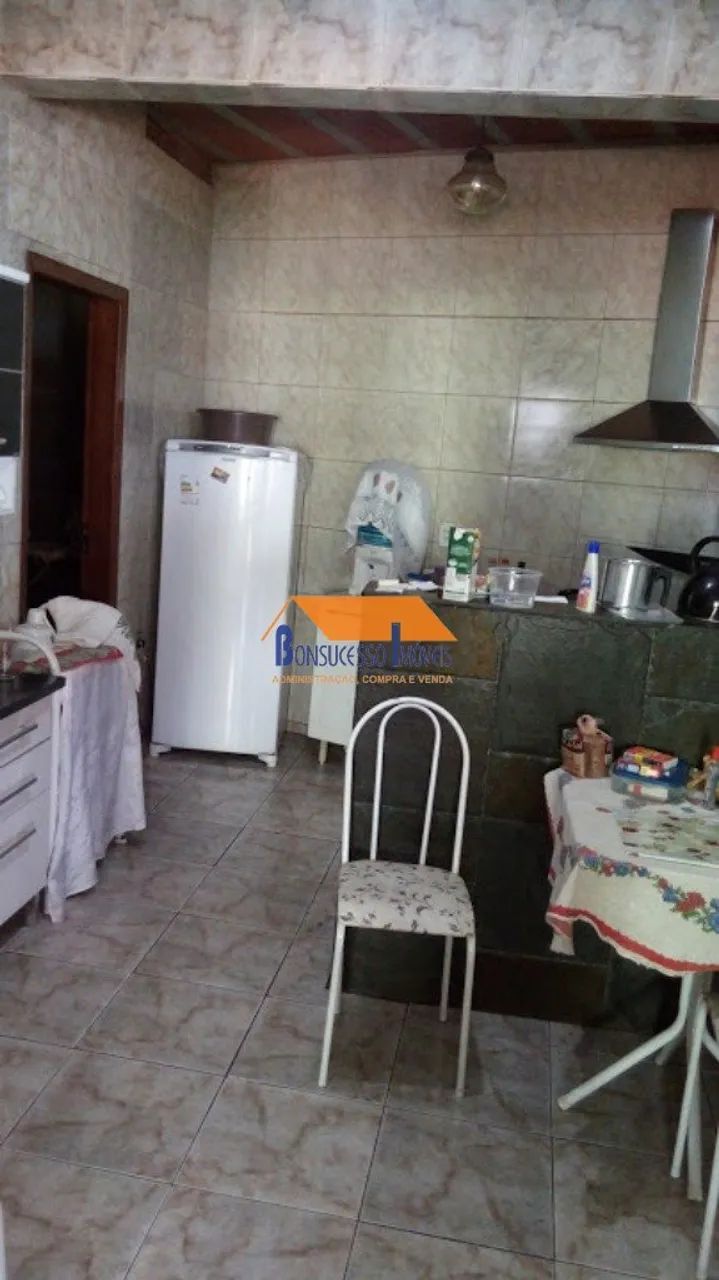 Prédio Comercial de 3 quartos no bairro Nova Cachoeirinha - Foto 4