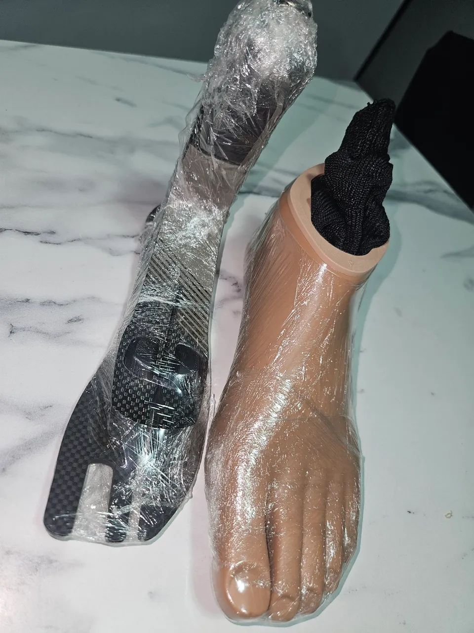 Pé fibra de carbono 