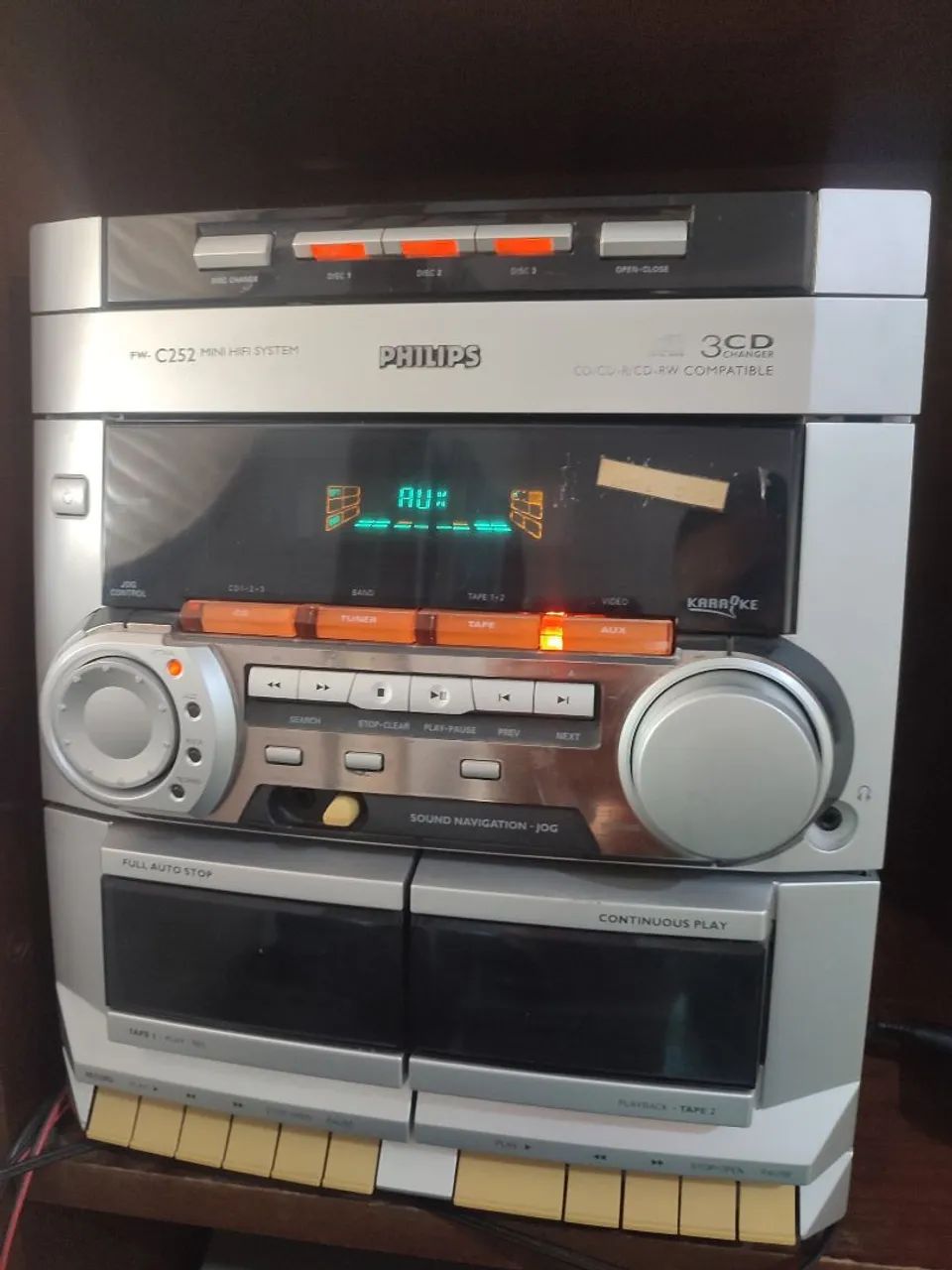 Rádio FW C252 completo.