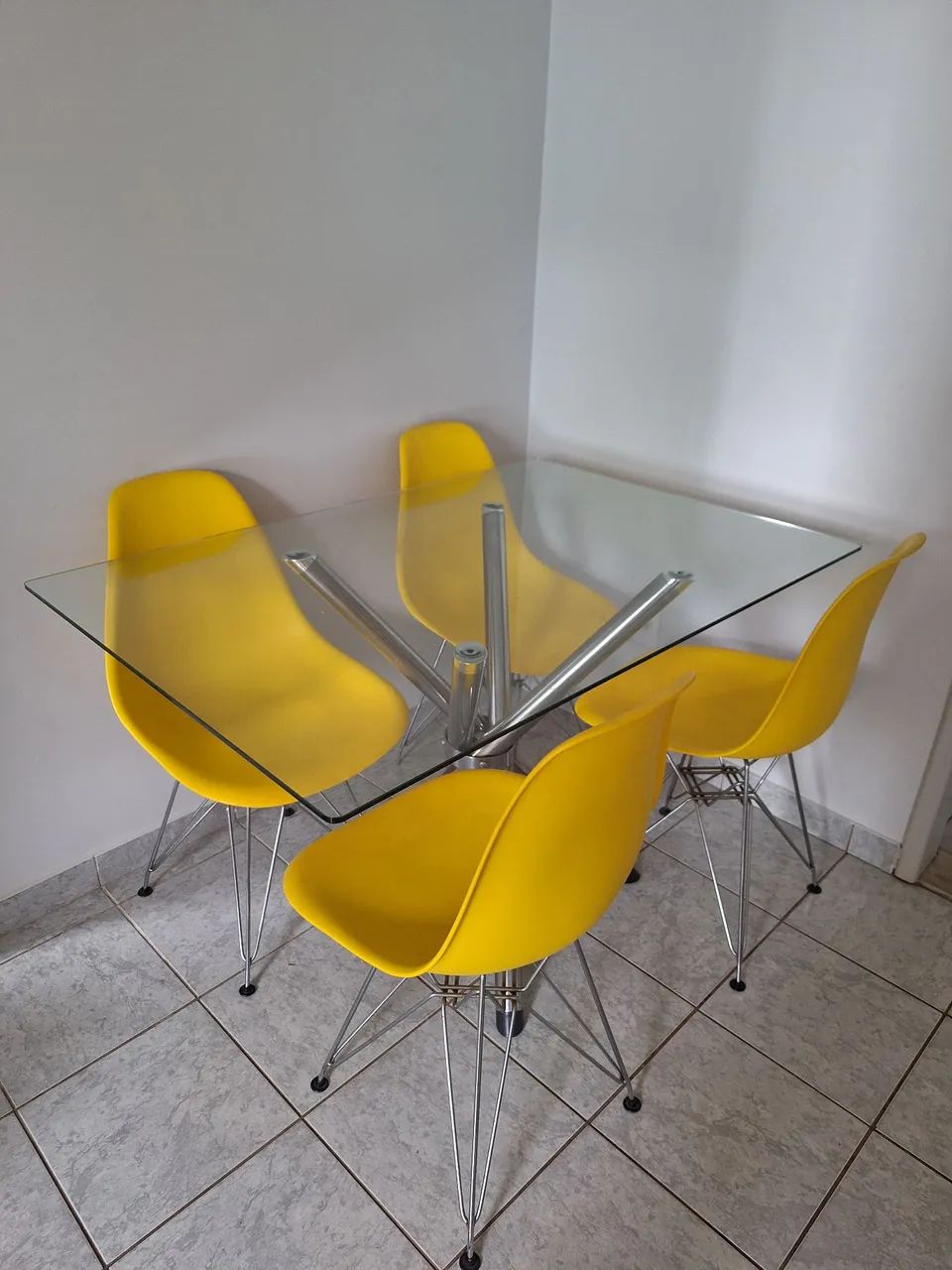 Mesa de jantar 4 cadeiras  - Foto 2