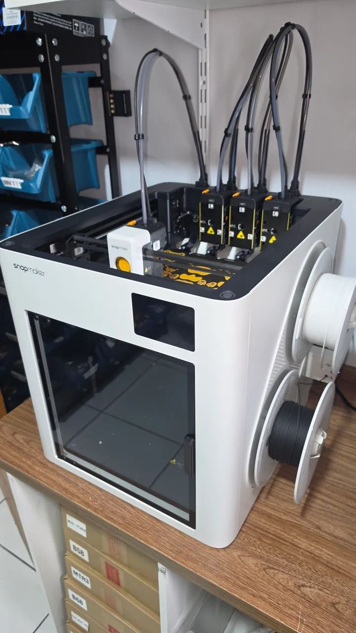 Impressora 3D Snapmaker U1 Com 4 bicos, imprima em 4 cores sem purga e desperdício.  - Foto 5