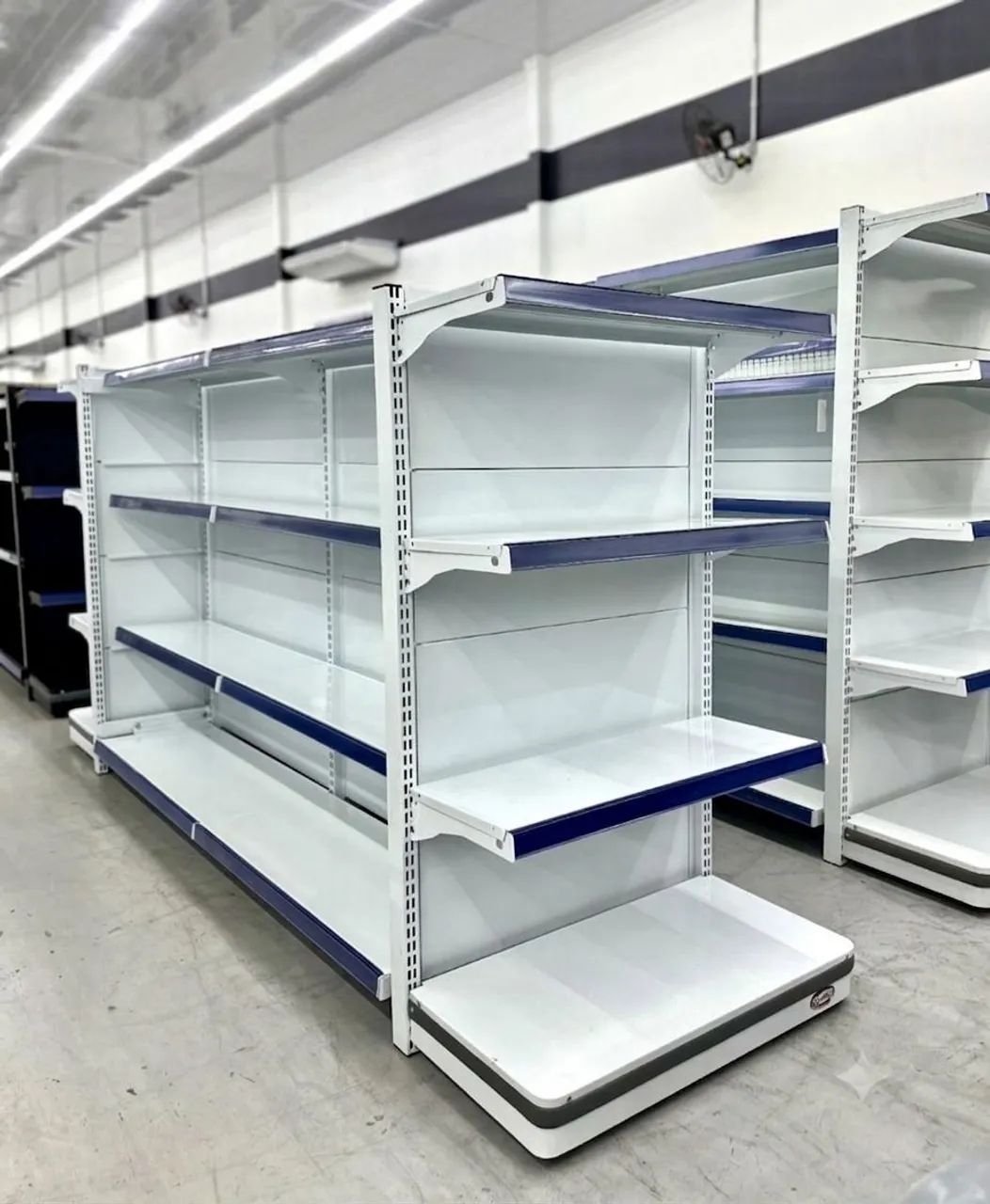 Gôndolas de Parede ou Centro. NOVO DE FÁBRICA. 