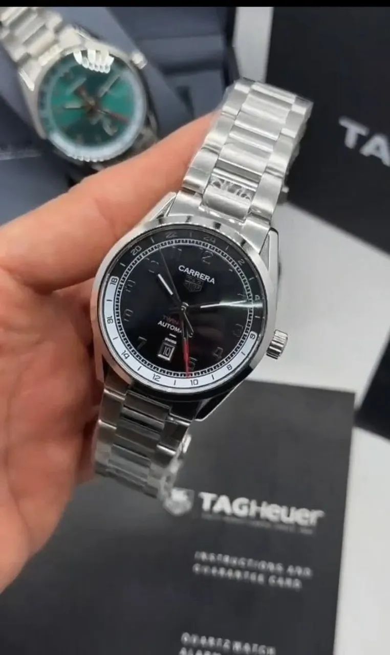 Relógio Estilo TAG Hever Carrera Date Twin-Time 41mm