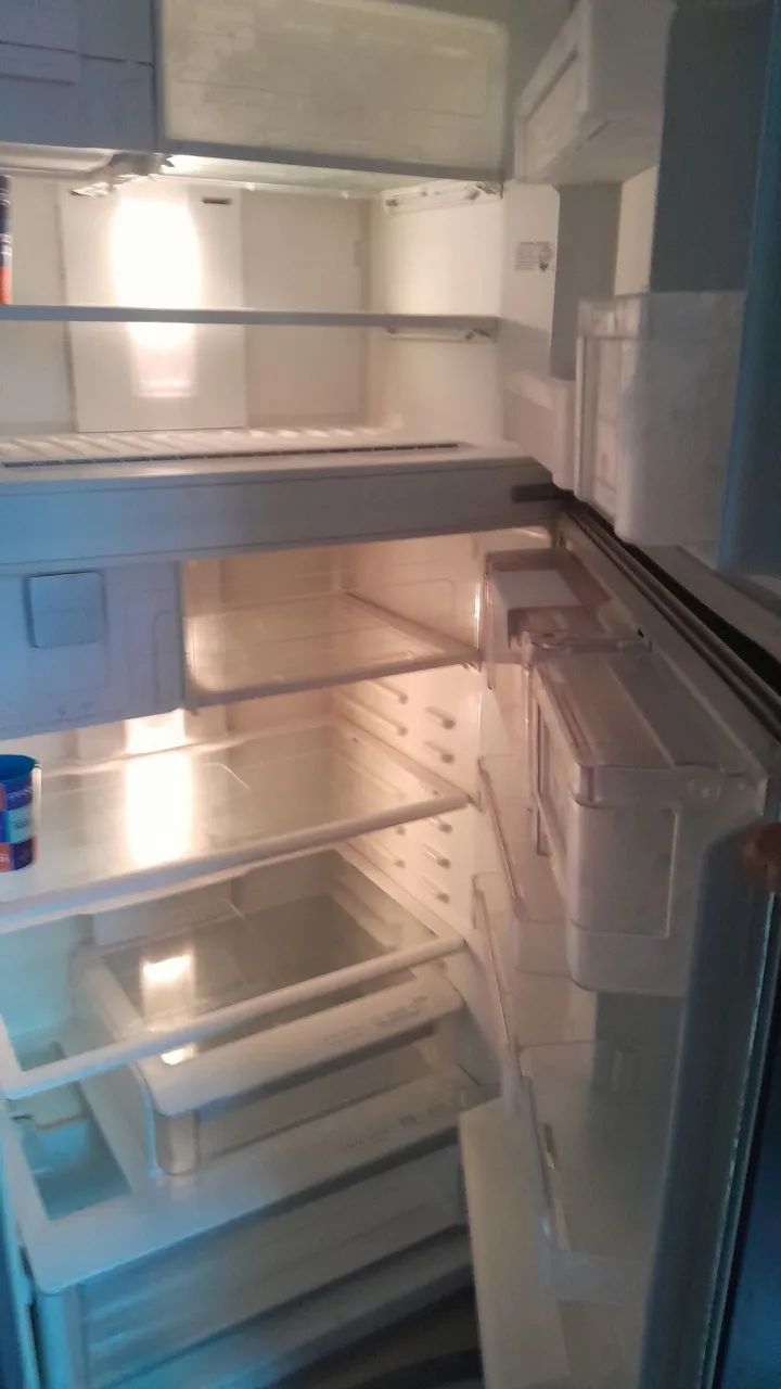 Refrigerador Eletrolux DI80X - Foto 3