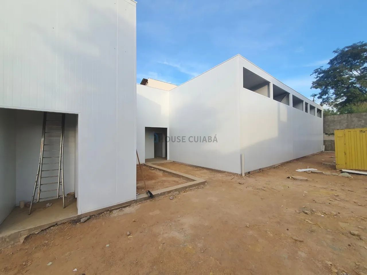 Oportunidade Única: Imóvel Comercial à Venda no Bairro Santa Marta