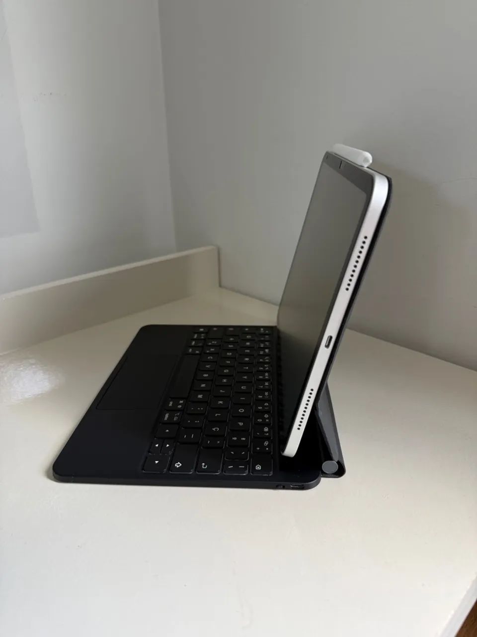 iPad 10 geração 64gb + Apple Pencil e teclado  - Foto 3