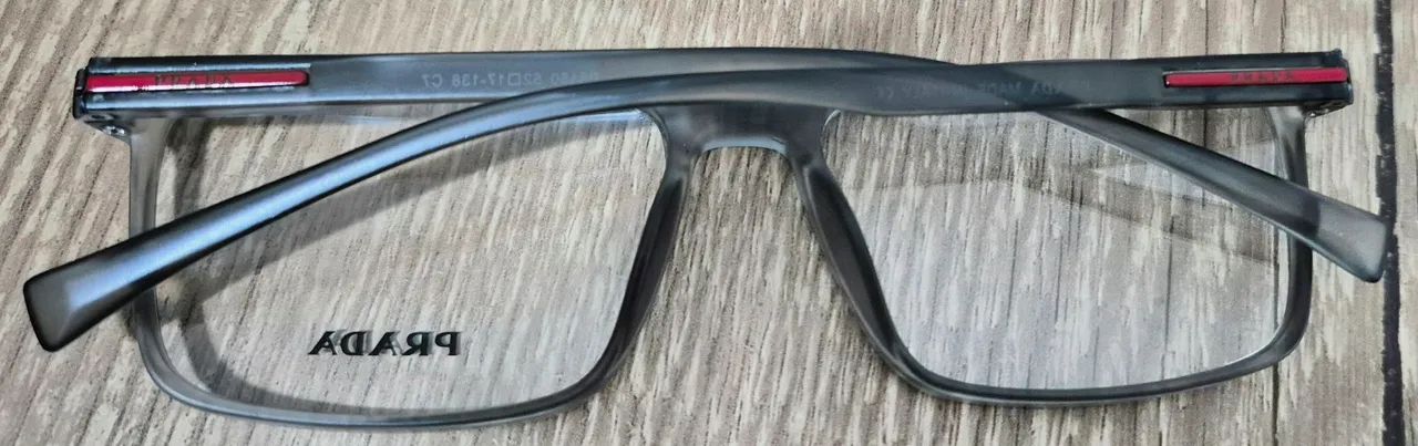 armação para Oculos cinza - Foto 2