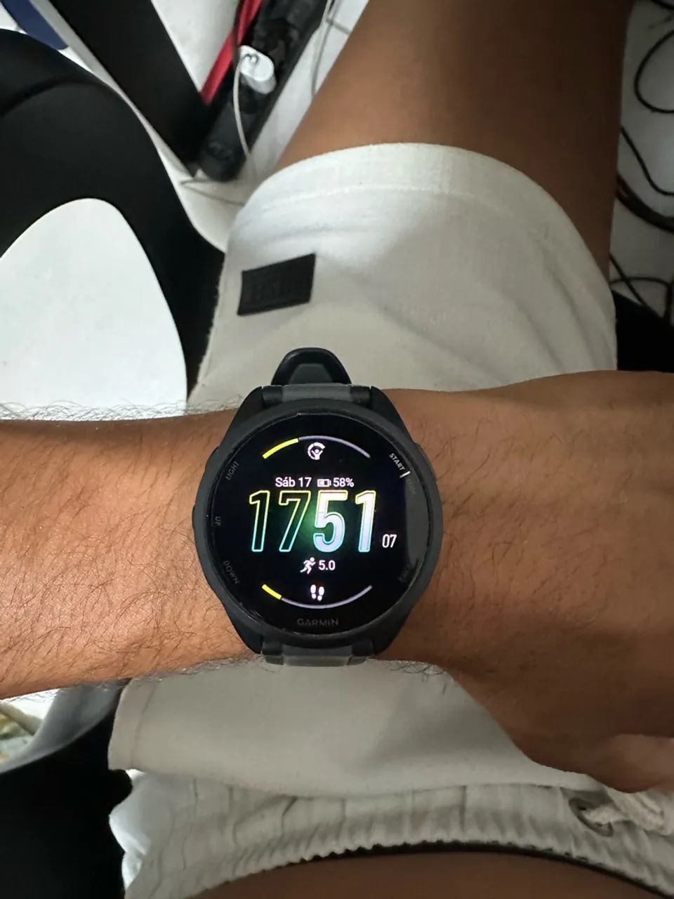 GARMIN FORERUNNER 165 MUSIC