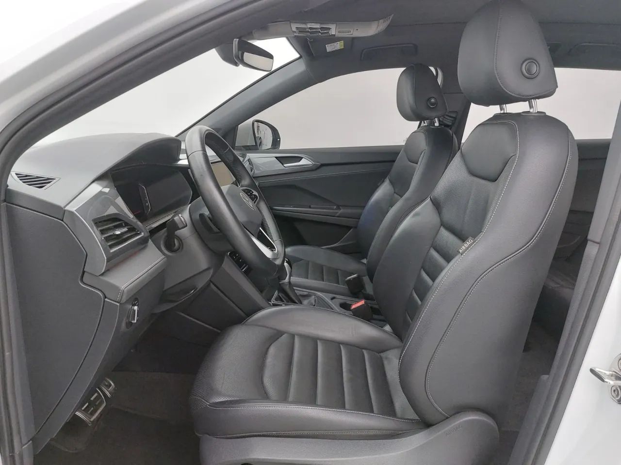 Volkswagen Taos Highline 1.4 250 TSI Flex Aut., foto 16 de 18