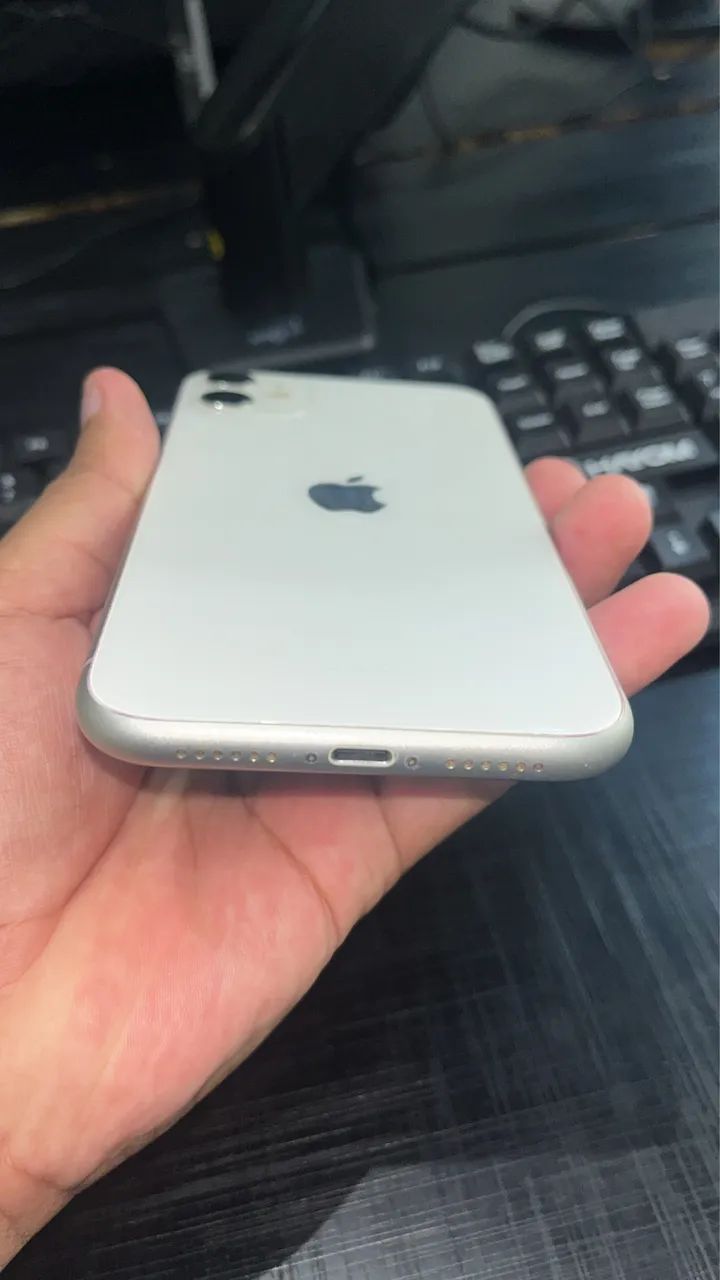 IPHONE 11, 128gb COM NOTA - Celulares e Smartphones - Horto