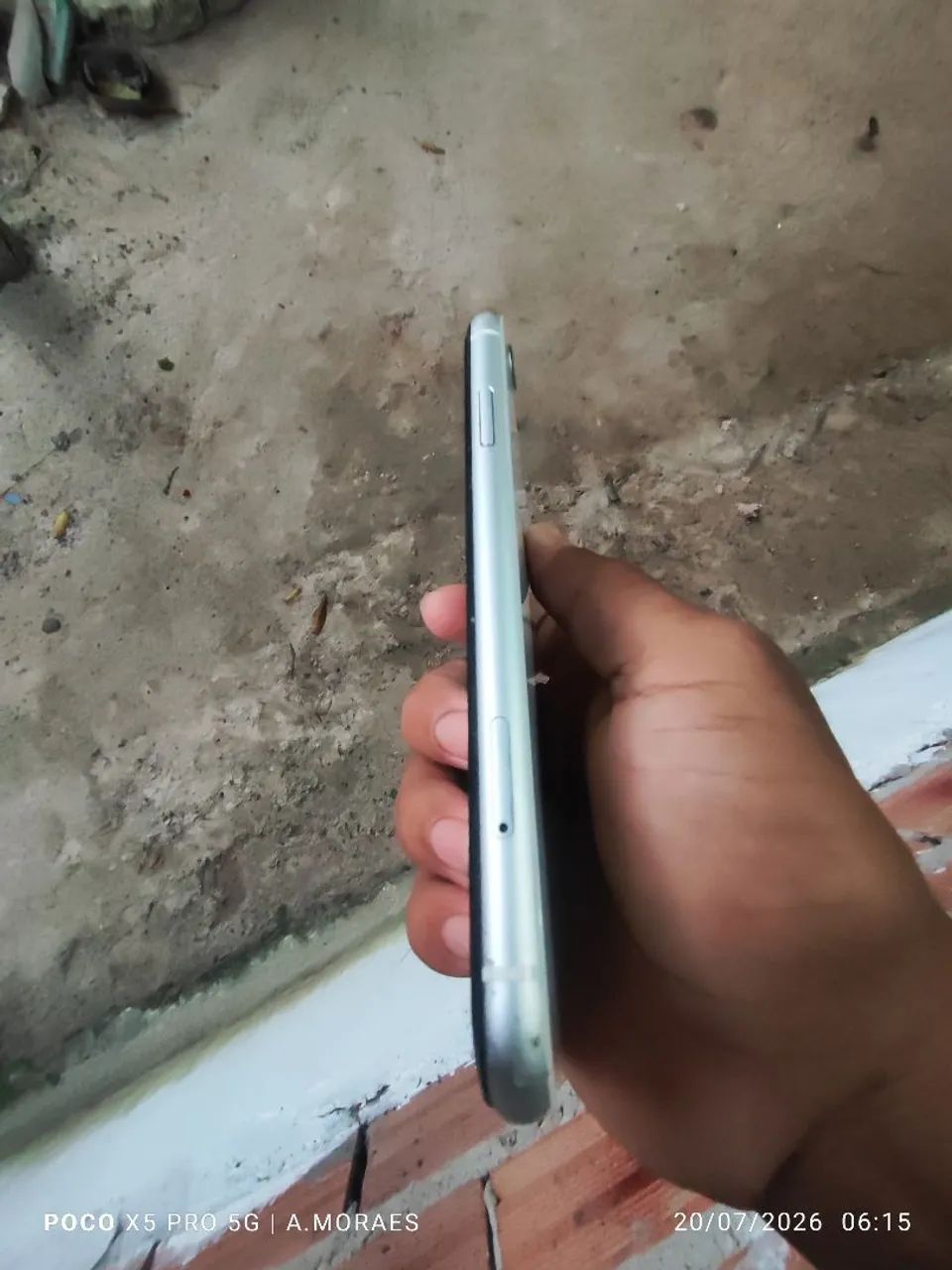 iPhone XR 64 GB BRANCO  - Foto 5