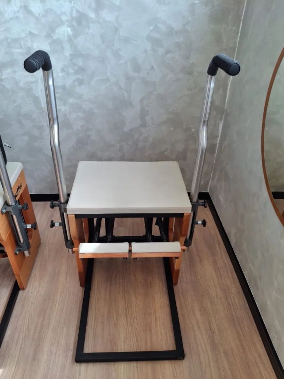 STEP CHAIR