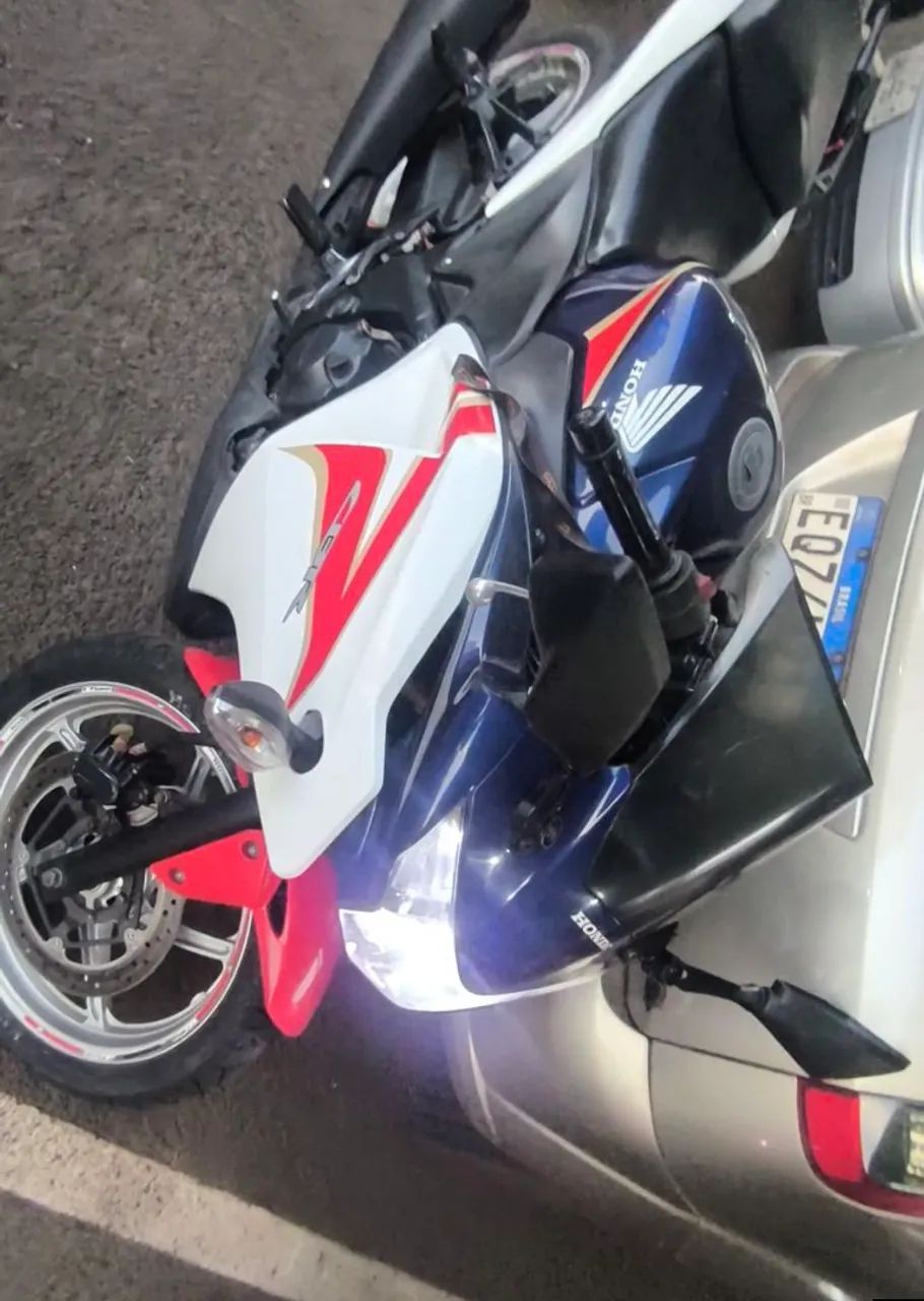 CBR 250 - Foto 5