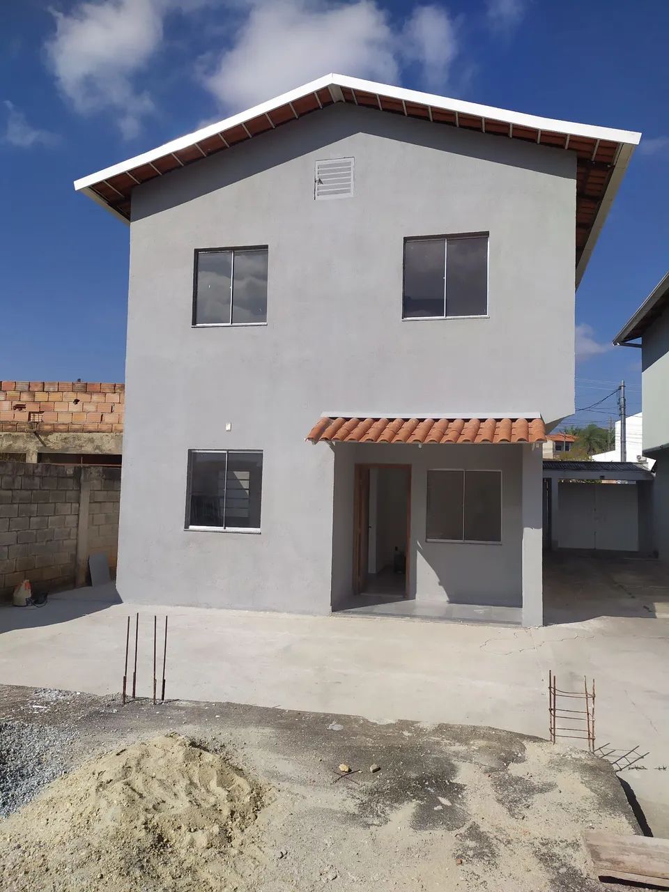 Excelente casa duplex 
