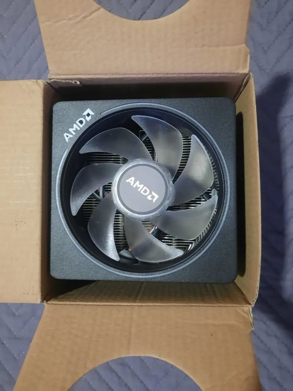 Cooler AMD Wraith Prism 