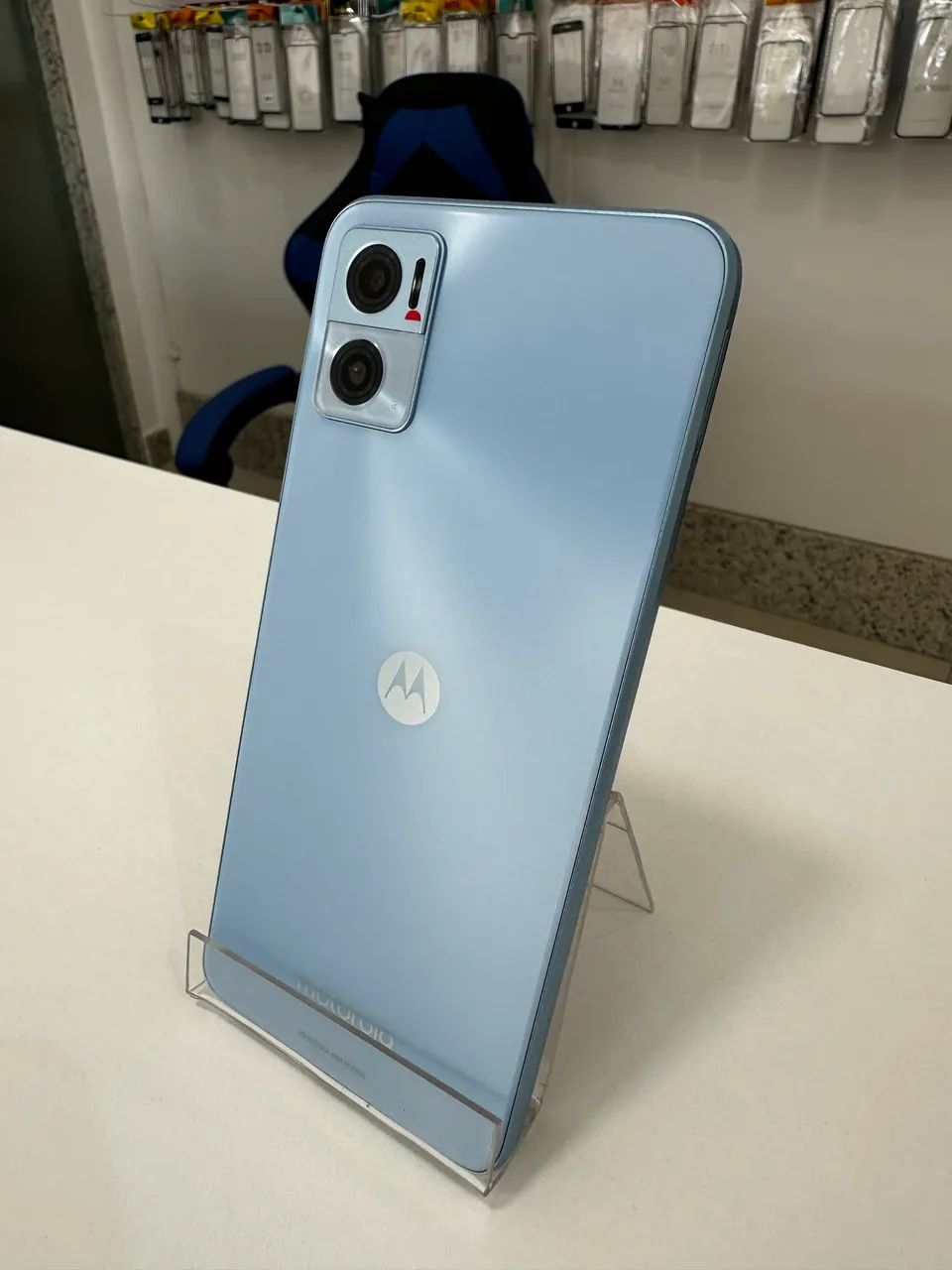 Motorola E22