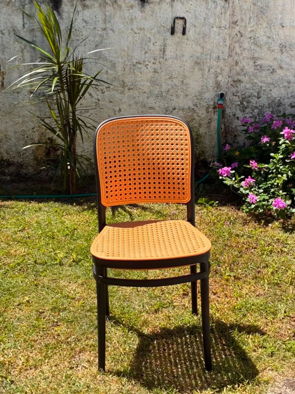 Vendo cadeira plástica para mesa - Foto 3