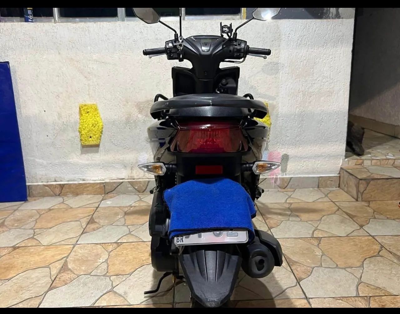 Yamaha fluo  2024 - Foto 4