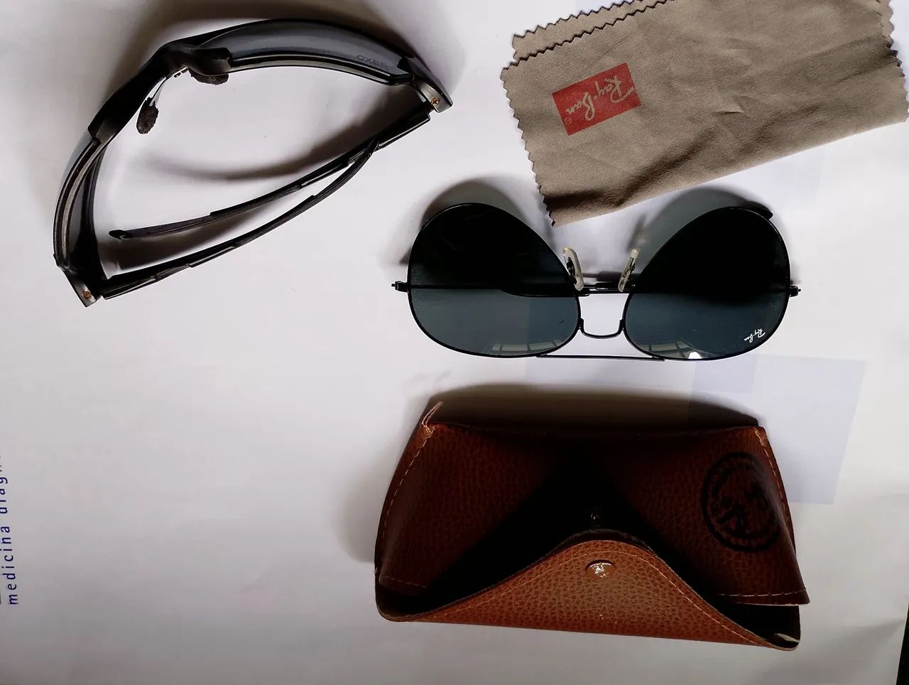 Desapego Rayban e óculos de sol OXER 