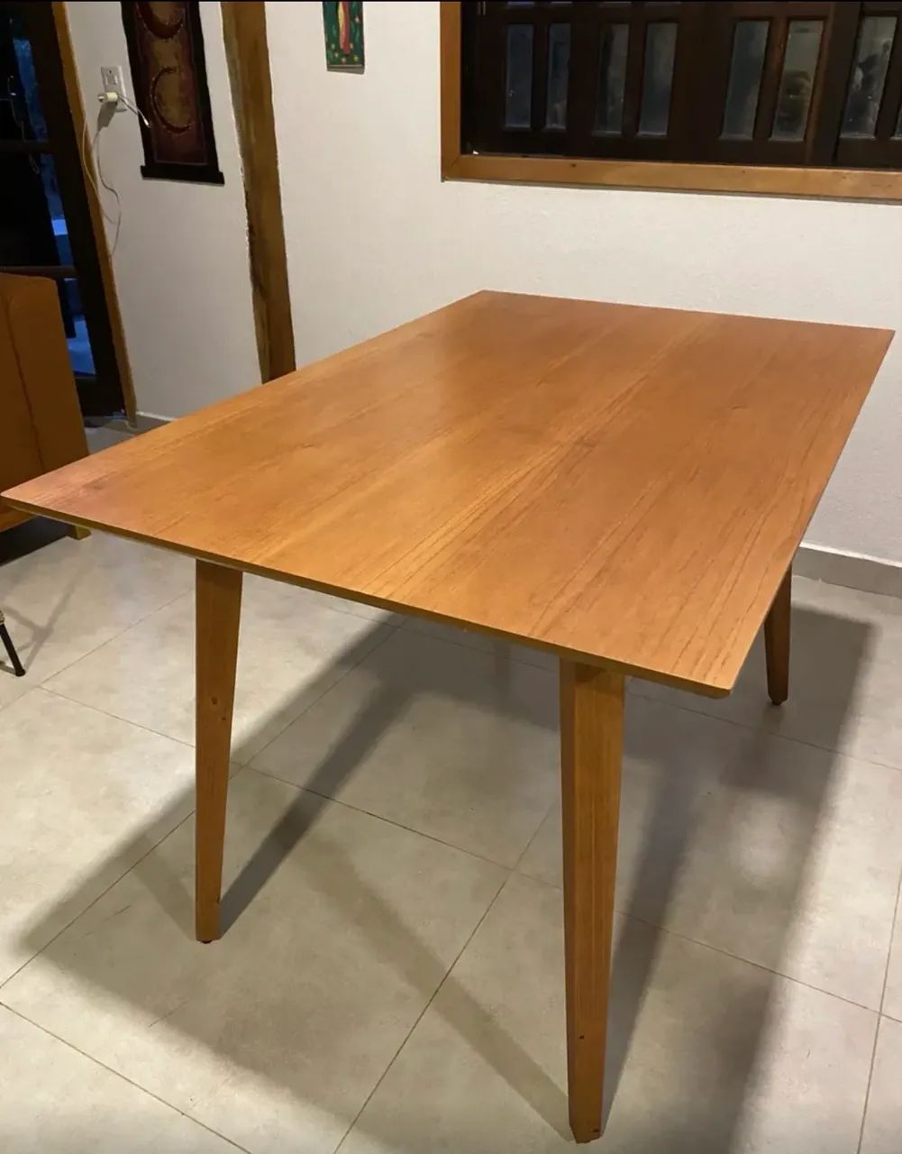 Mesa de jantar NOVA a pronta entrega 