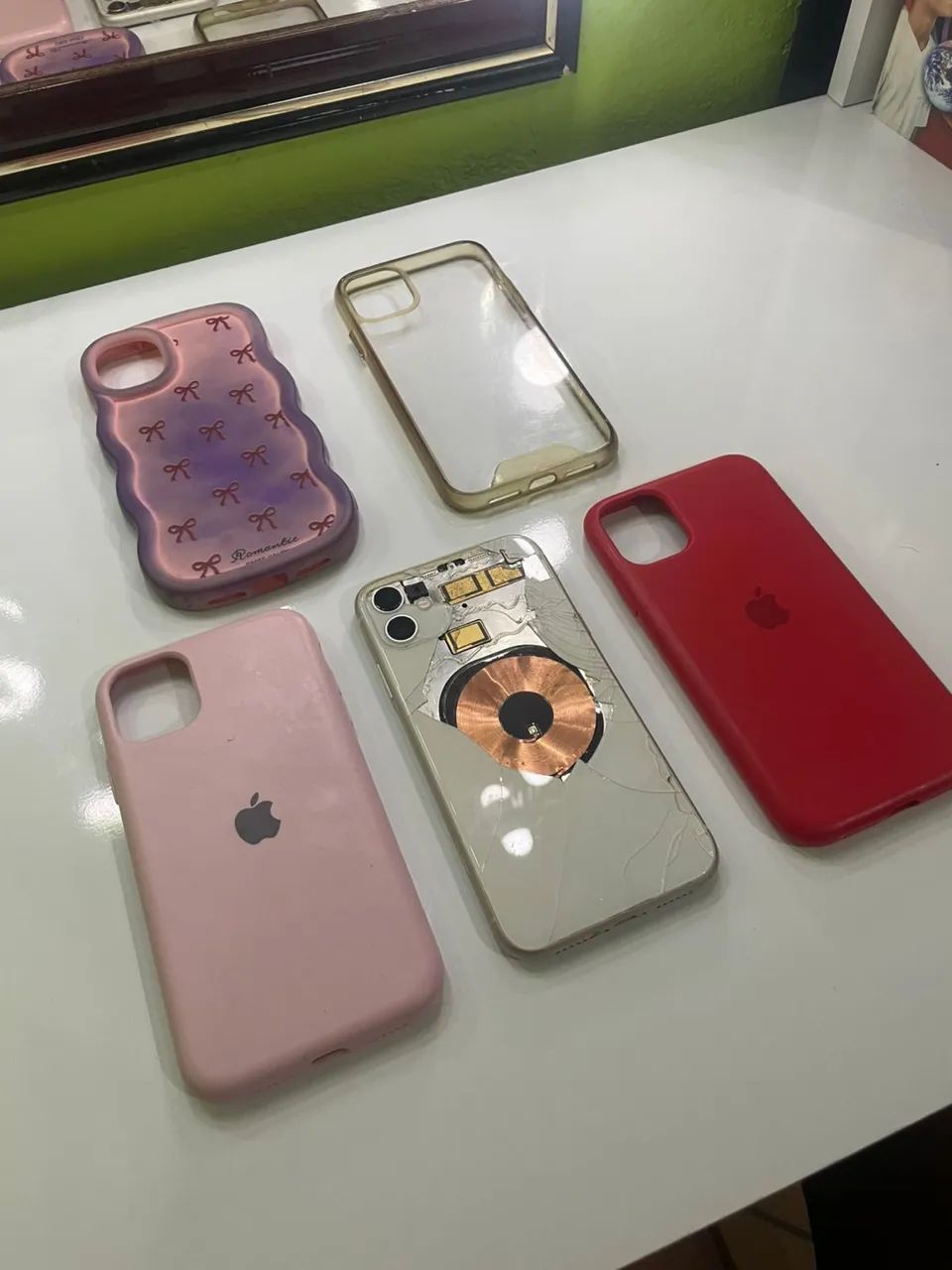 iPhone 11 usado com traseira quebrada.PREÇO NEGOCIÁVEL! - Foto 5