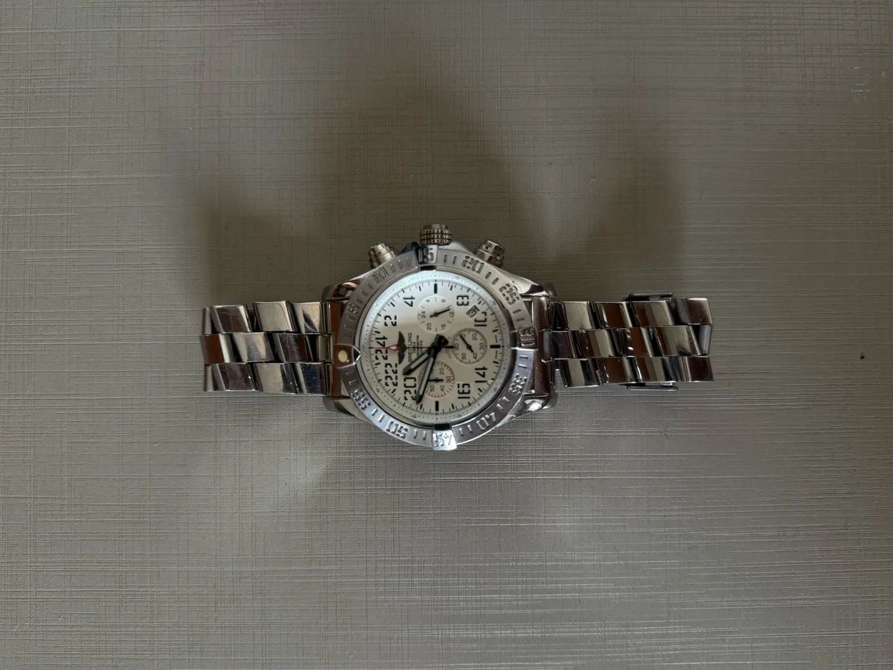 Relógio Breitling Prata com Mostrador Claro e Cronógrafo - Foto 2