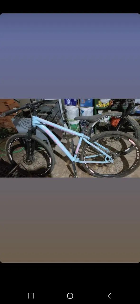 Bicicleta com marcha aro 26