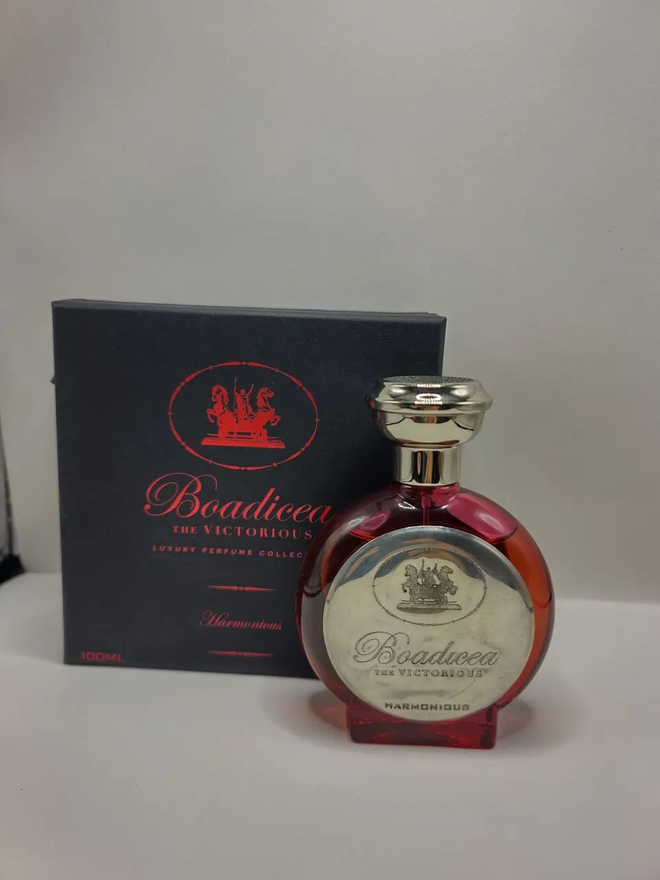 Perfume Harmonious de Boadicea the Victorious  - Foto 4