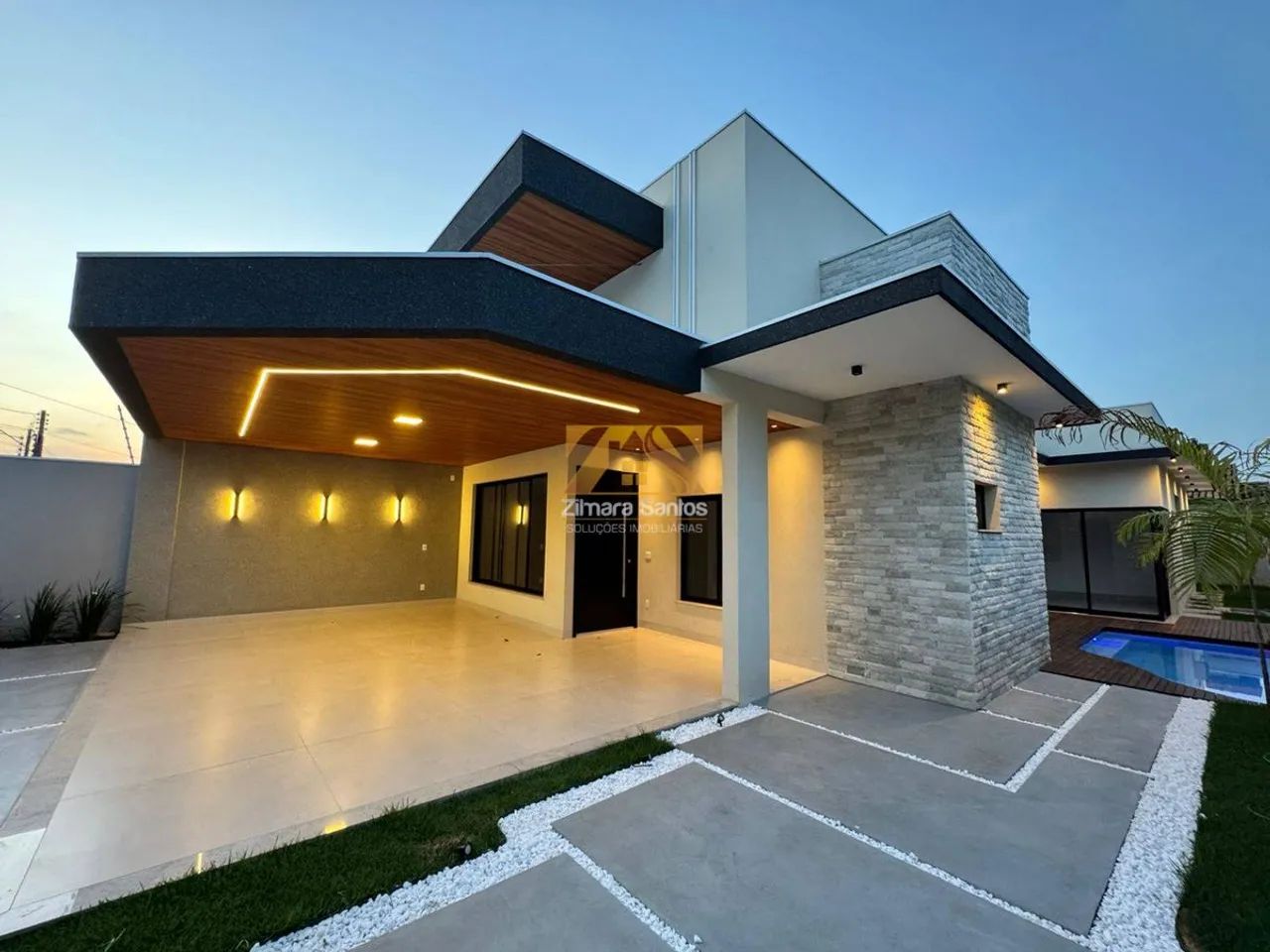 Casa com 4 Quartos à Venda, Plano Diretor Sul - Palmas