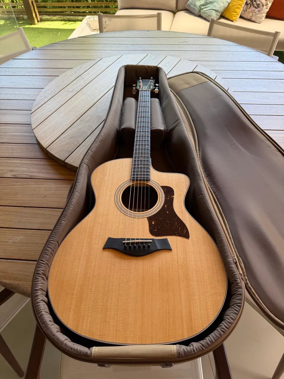 Taylor 214ce-K