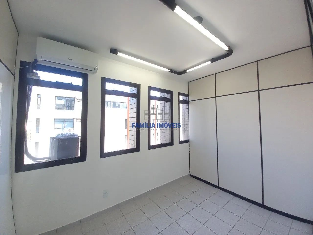 Alugar sala comercial Executive Tower Gonzaga Santos SP - Foto 11