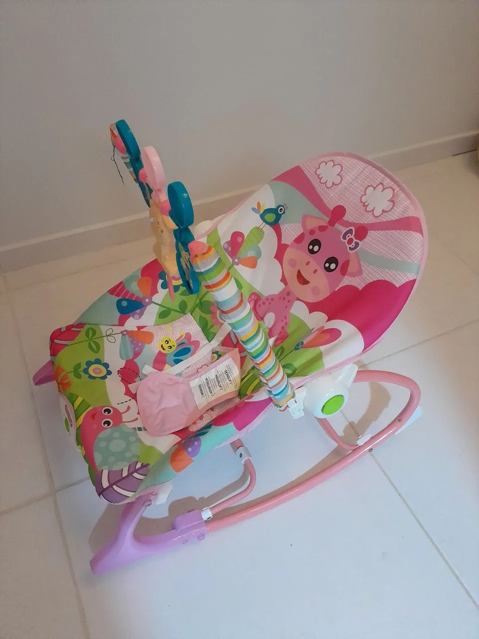Cadeirinha de balanço musical - Foto 4
