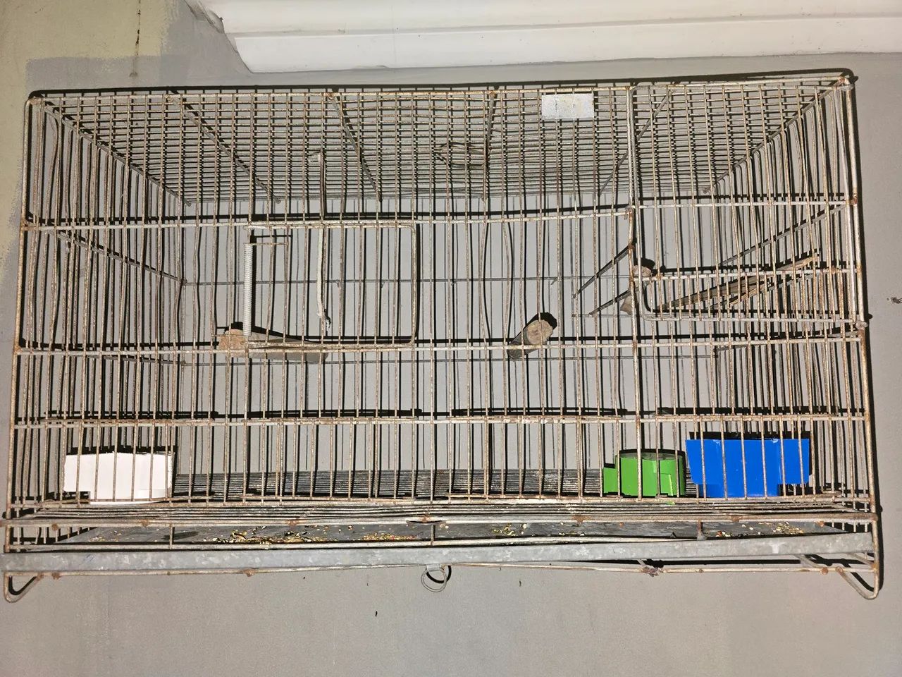 Vendo duas gaiolas