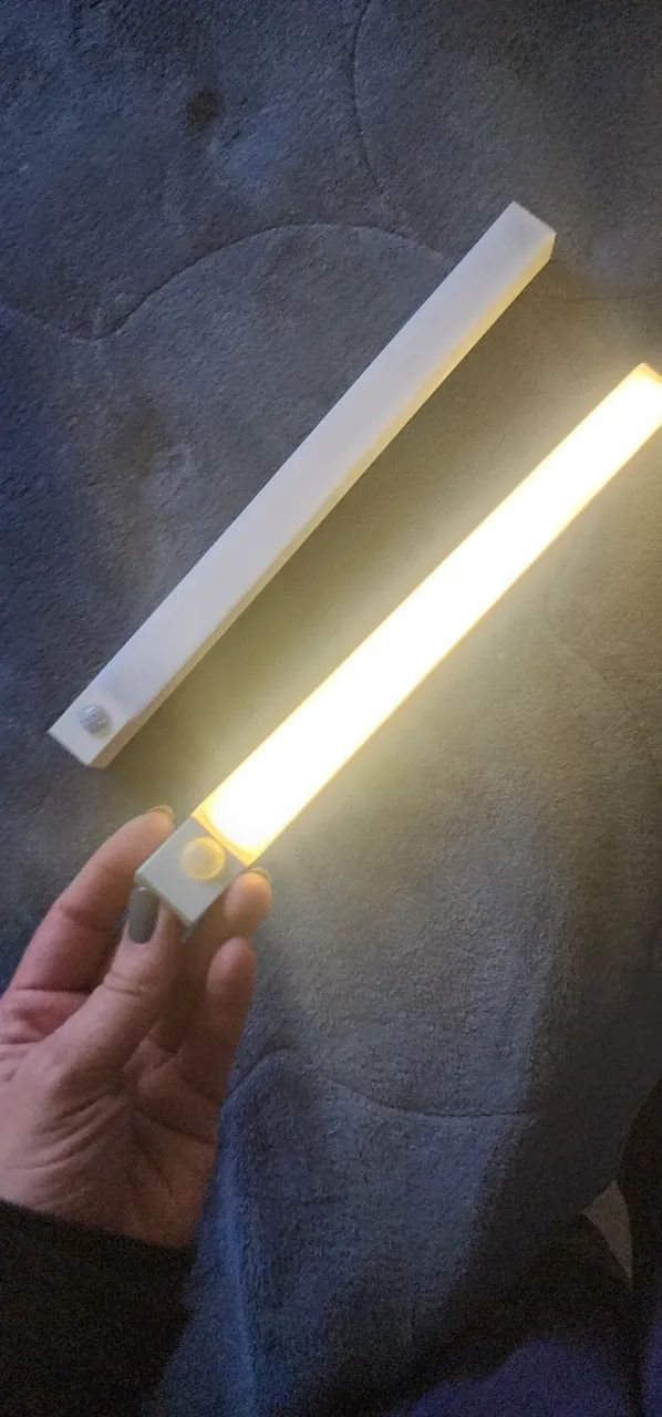 Luminária em barra recarregavel - Foto 2