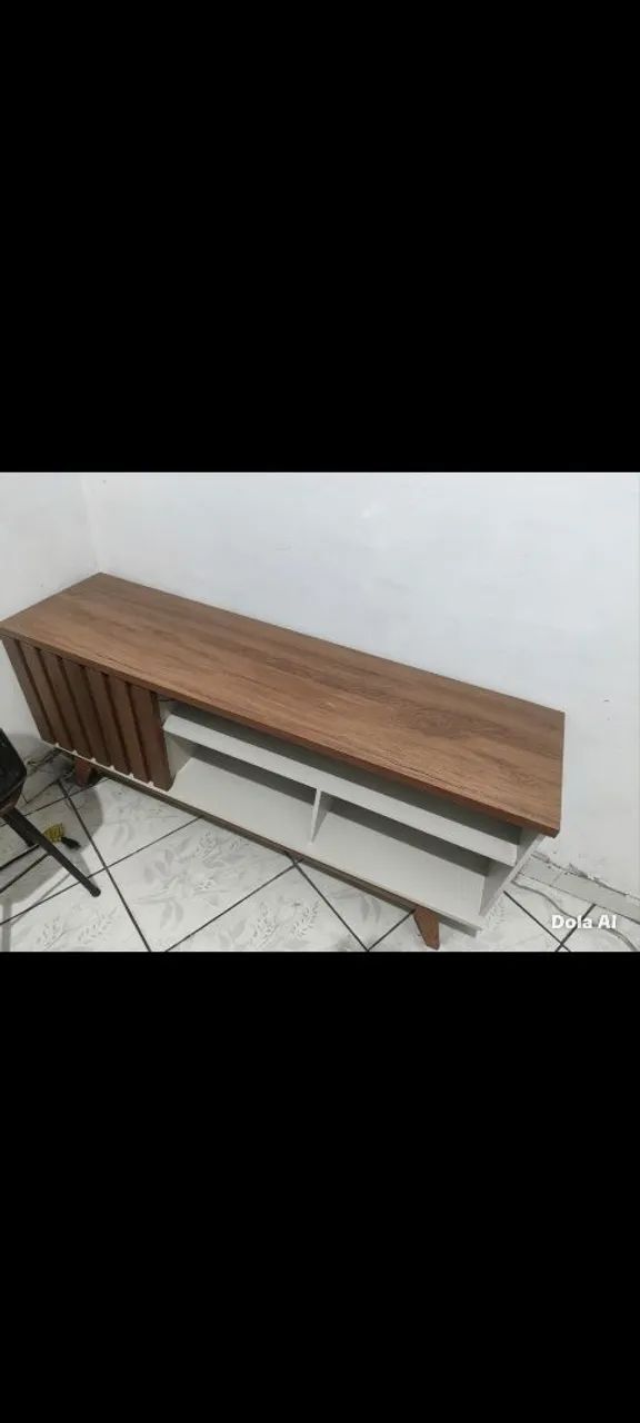 Rack com uma porta pra tv até 60 polegadas. Comprimento: 1,40/ largura: 0,35 /alt. 0,65 - Foto 2