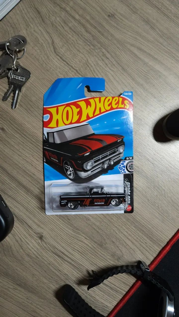 Custom '82 Chevy Pickup (FiTech)