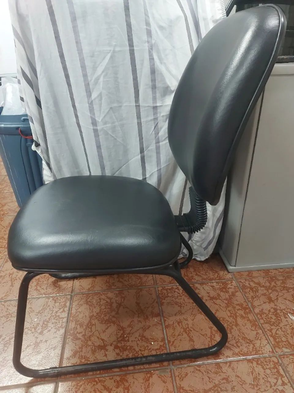 Cadeiras para escritório - Ótimo Estado - Foto 3