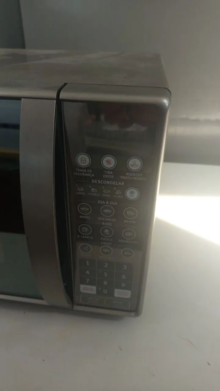 Vendo microondas Electrolux 220v 20l - Foto 5